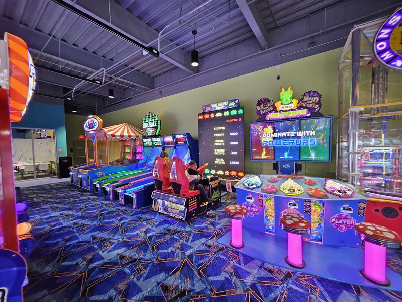 Round1 Bowling & Arcade - Glendale