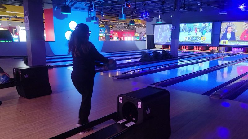 Round1 Bowling & Arcade - Glendale photo 2