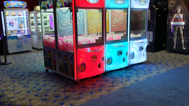 Round1 Bowling & Arcade Gateway Mall photo 2