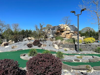 Sayville Falls Mini Golf photo 3
