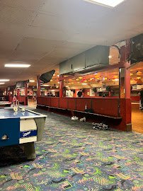 Springfield Lake Roller Rink photo 3