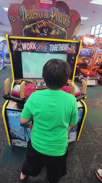 Chuck E. Cheese photo 2