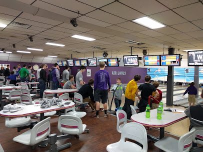 Air Lanes Bowling Center photo 4