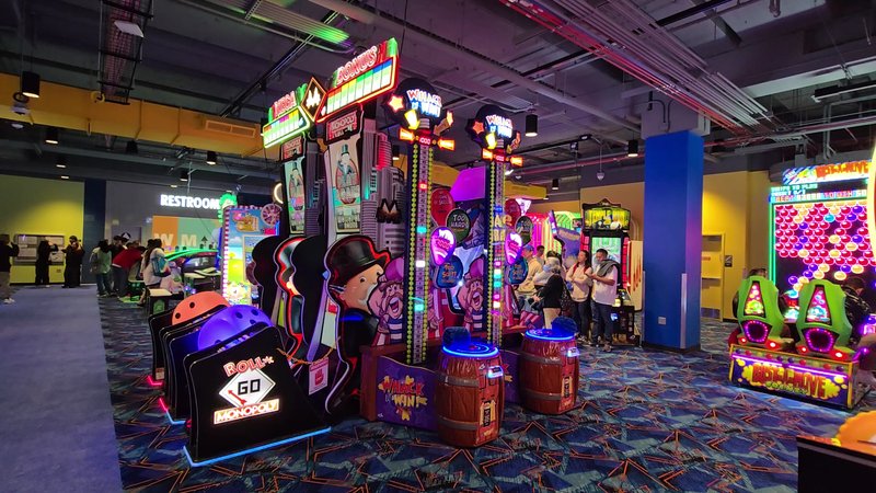 Round1 Bowling & Arcade - San Francisco photo 2
