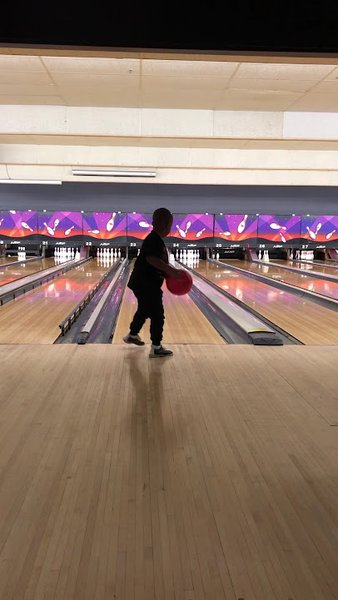 Lucky Strike Overland Park photo 2