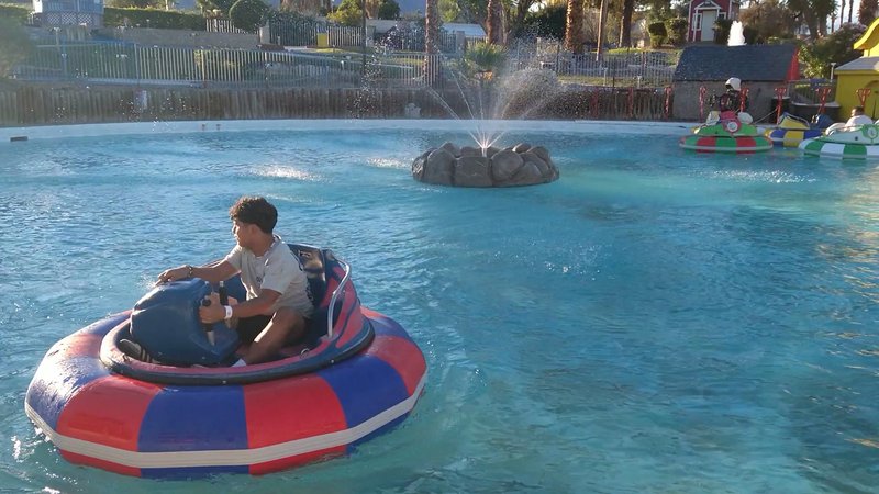 Boomers Palm Springs photo 2