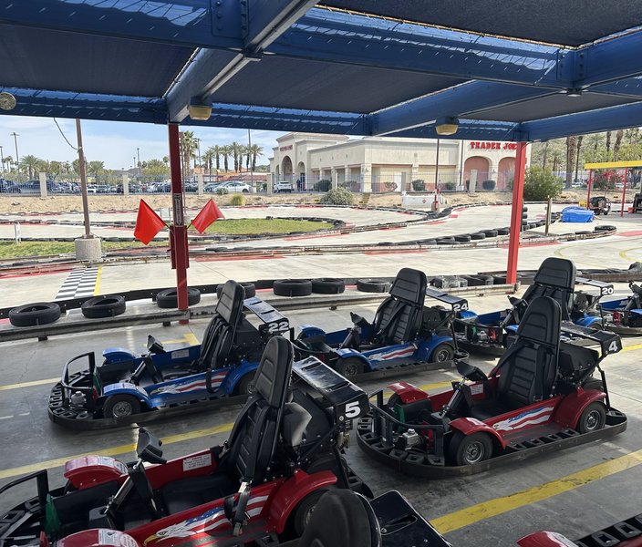 Boomers Palm Springs photo 5