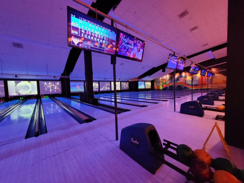 Bowlero Doral