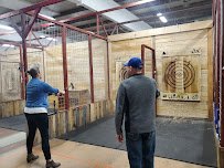 Öx Indoor Axe Throwing photo 3