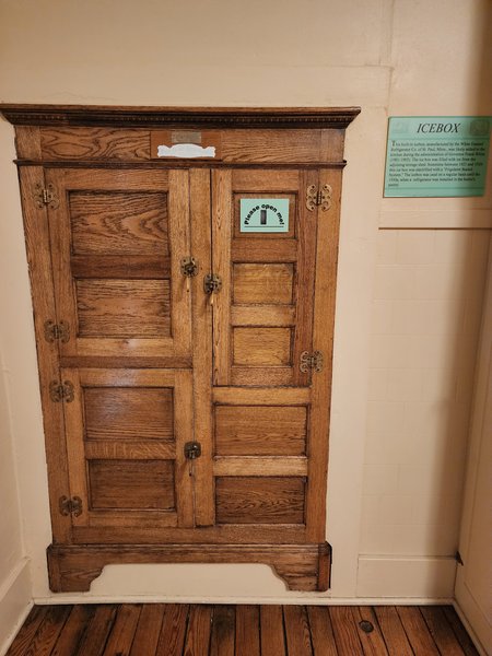 Former Governors' Mansion State Historic Site photo 3