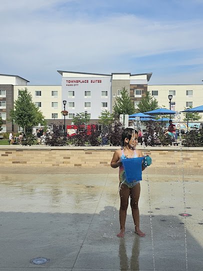 Oak Creek Splash Pad photo 6