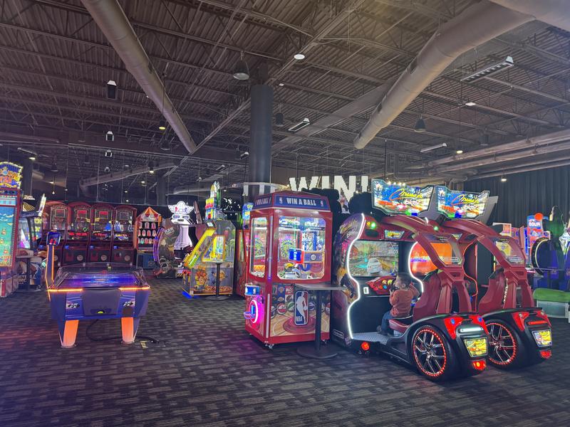 Dave & Buster's Oklahoma City photo 4