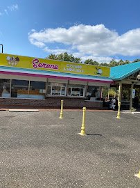 Serene Custard & Miniature Golf