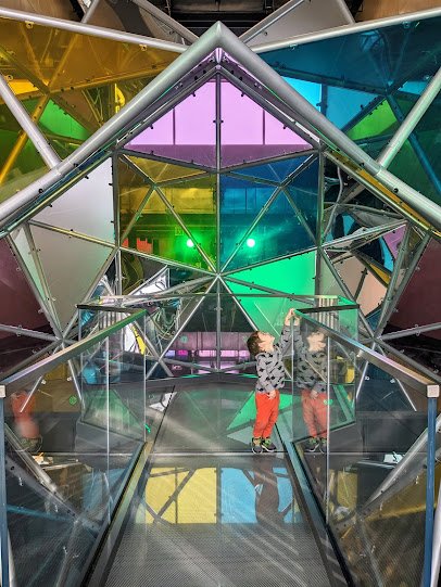 Kiewit Luminarium