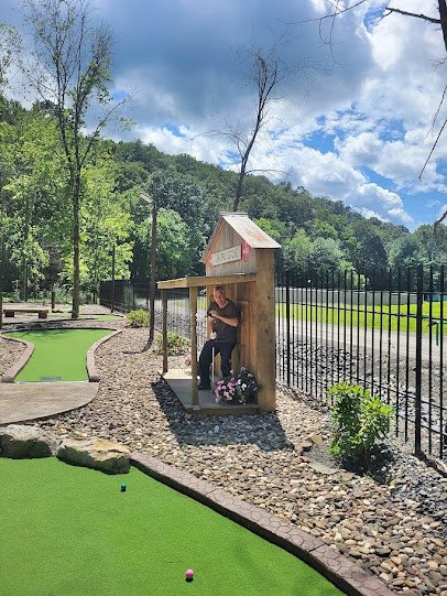 Putters Pike Mini Golf photo 3