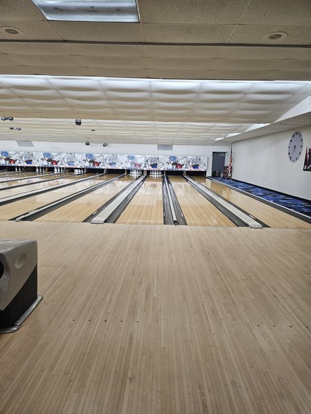 Bowlero Lanes Fun Center Fostoria photo 4