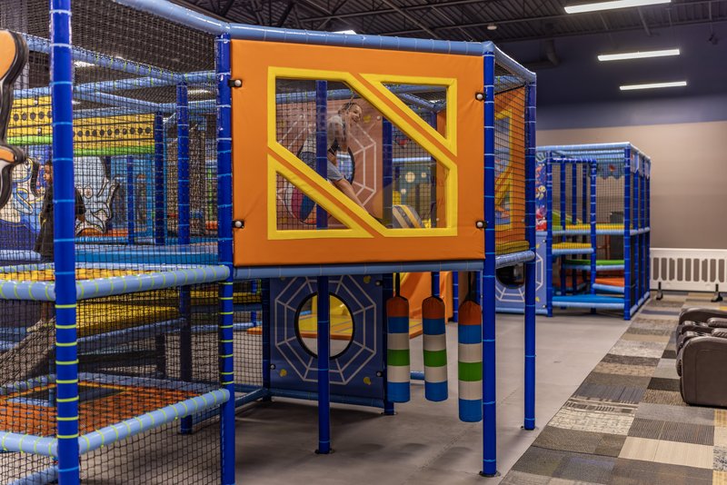 AR's Entertainment Hub Spring photo 5