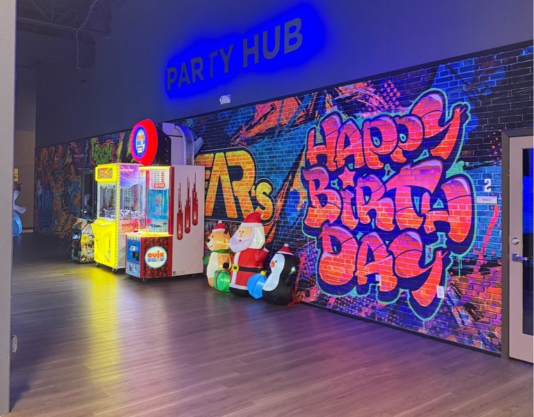 AR's Entertainment Hub Spring photo 6