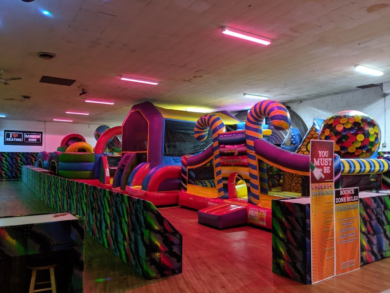Rainbow Rink Skating & Entertainment Center photo 6