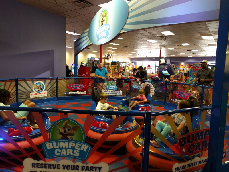 Chuck E. Cheese photo 3