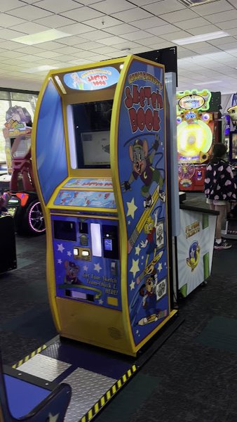 Chuck E. Cheese photo 2
