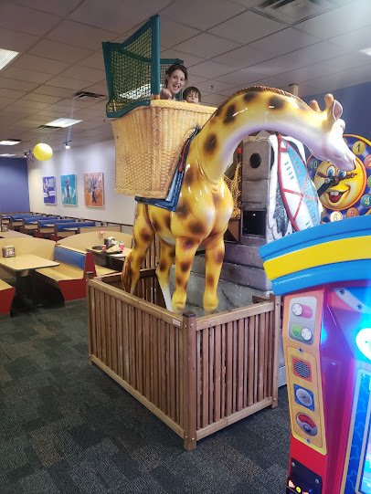 Chuck E. Cheese photo 4