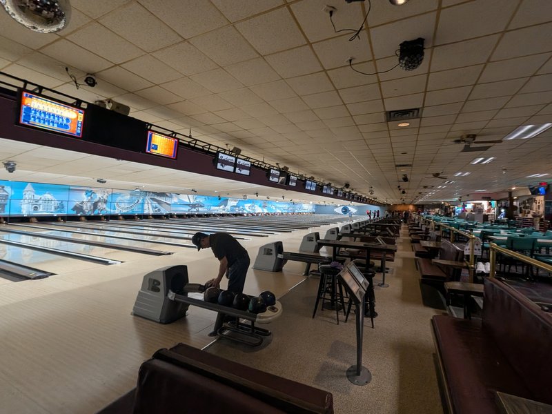 Northway Lanes & Billiards
