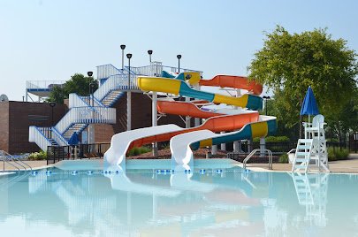Centennial Park Aquatic Center (Orland Park Pool) photo 3
