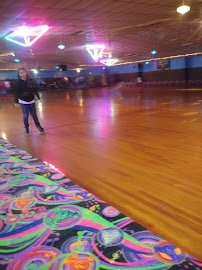 Fun Wheels Skating Center photo 3