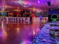 Fun Wheels Skating Center photo 5