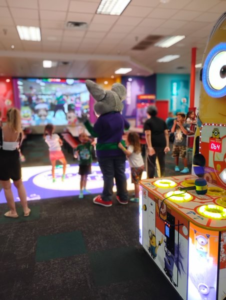 Chuck E. Cheese photo 3