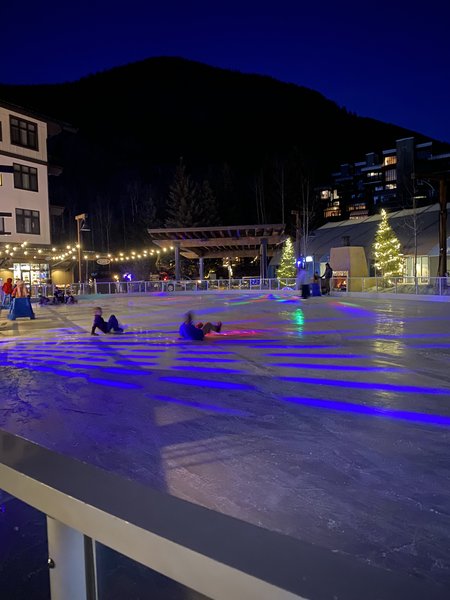 Eis Haus & Ice Rink photo 1