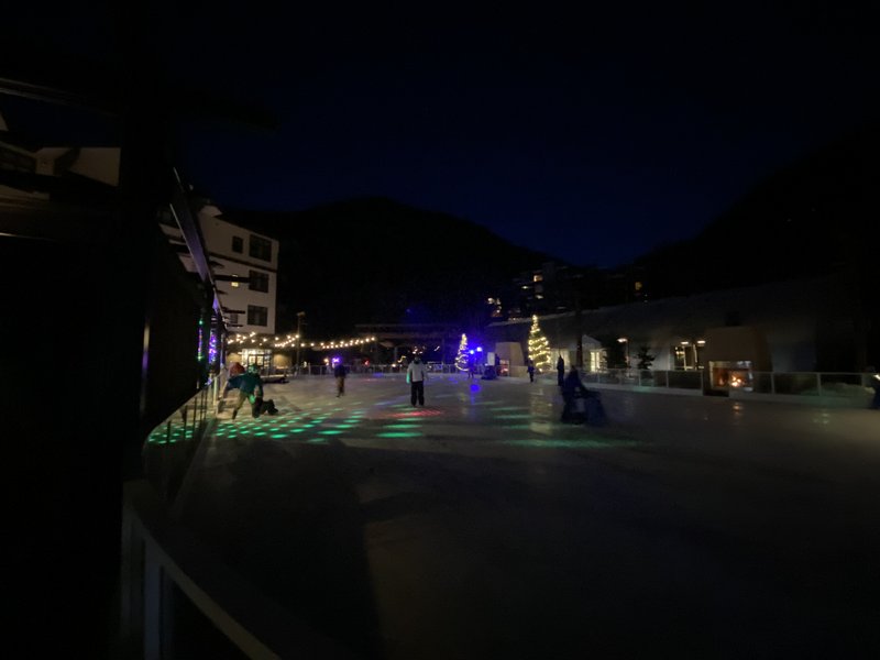 Eis Haus & Ice Rink photo 3