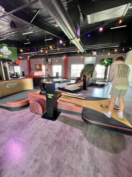 Sun Valley Lanes & Games photo 4