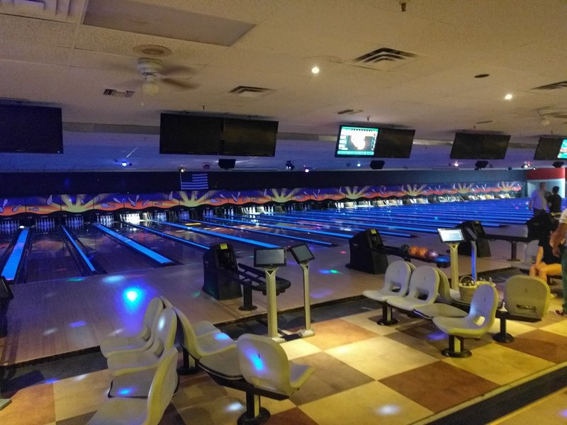 Bowlero Edmond photo 3