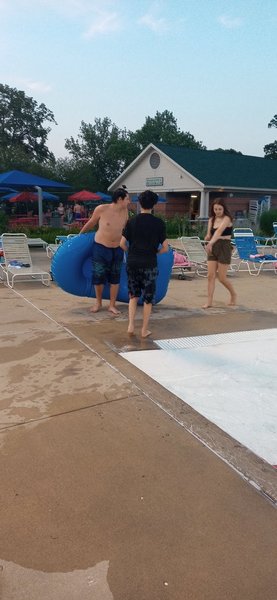 Dragonland Water Park - Pekin Park District photo 2
