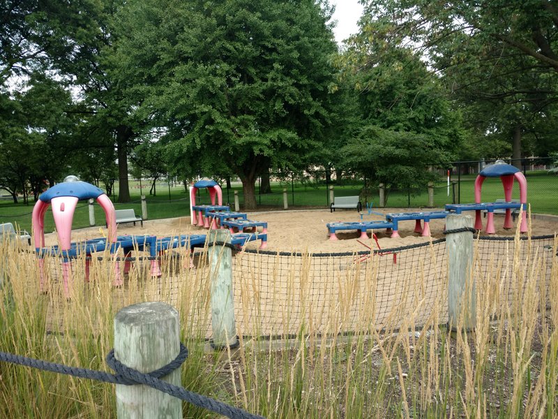 Dragonland Water Park - Pekin Park District photo 3