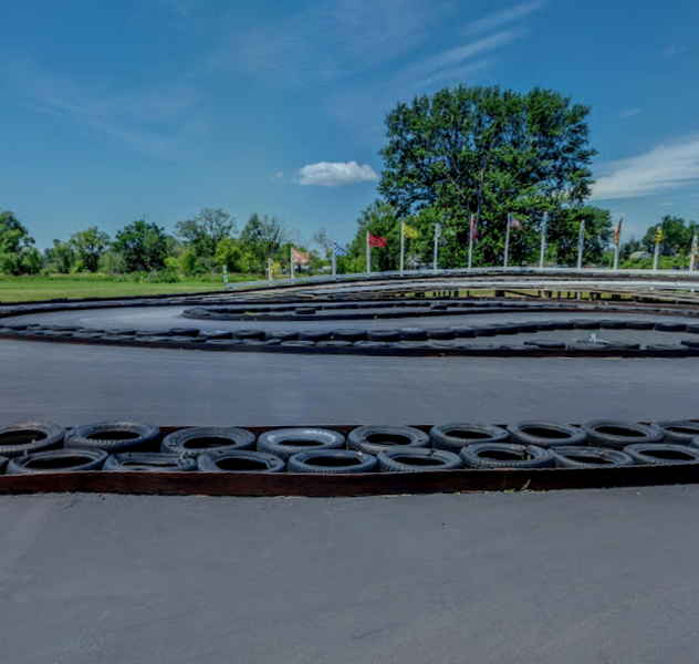 Go-kart track photo 2