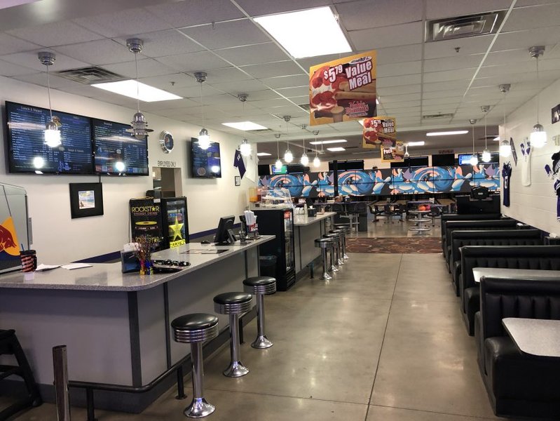 Laser Tag Arcade Bowling Pizza photo 3