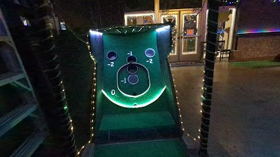 Putters: Arcade - Mini Golf - Sports Bar photo 2