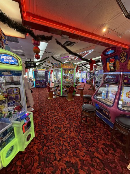 Lucky Leo's Amusements photo 4