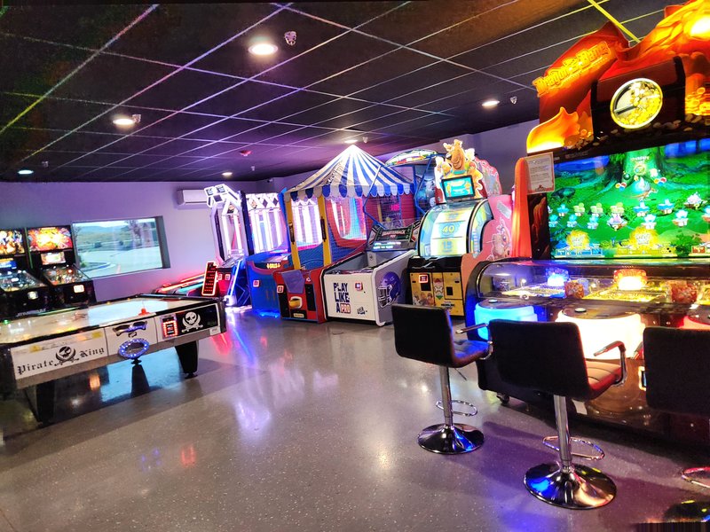 QUAKE Family Fun Center photo 5
