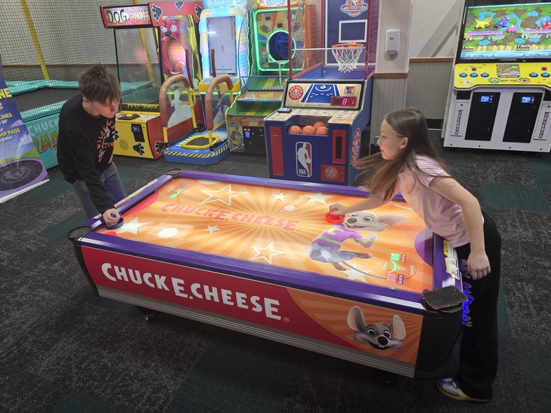 Chuck E. Cheese photo 3