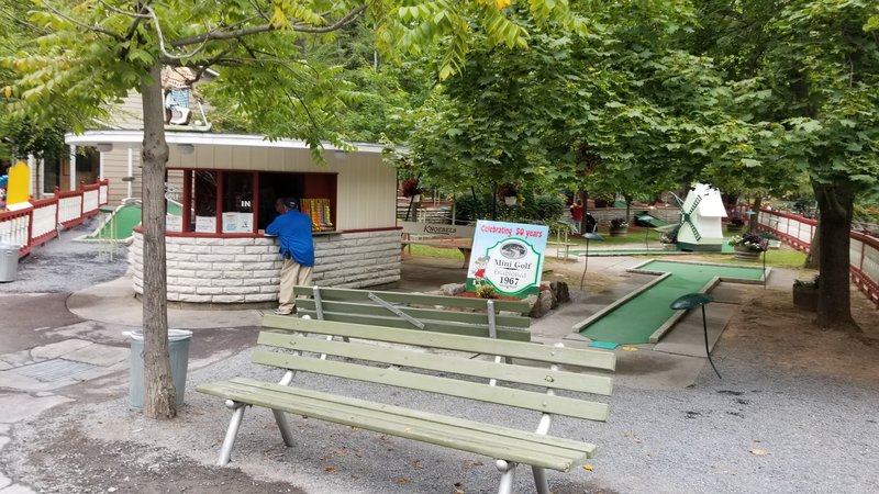 Mini Golf photo 3