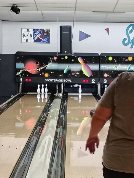 Sportspage Bowl Grill & Lounge photo 3