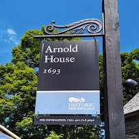 Arnold House photo 4