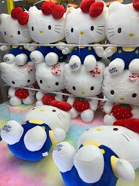 FunShare Arcade & Claw Galleria At Sunset photo 5