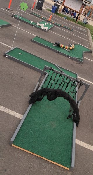 Pug 'N' Putt
