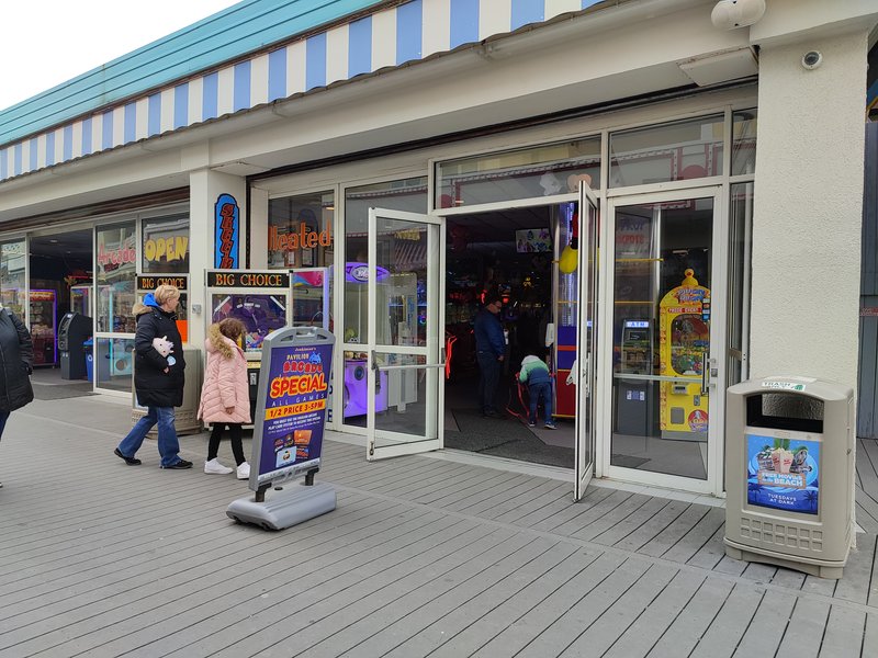 Pavilion Arcade photo 3