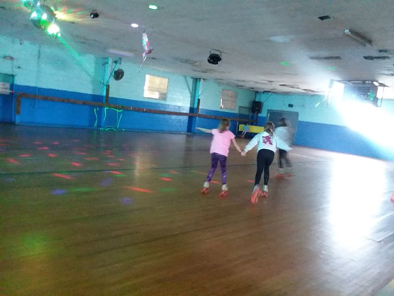Logan roller rink photo 3